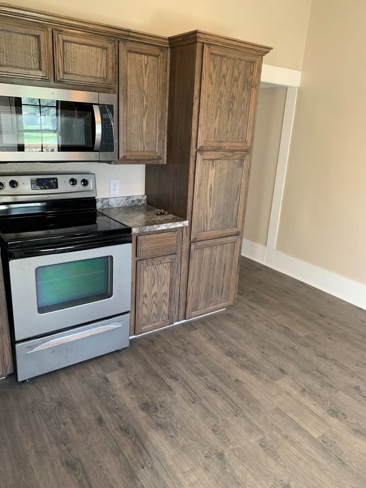 230 W Lee Ave #1 - Photo 6 of 9