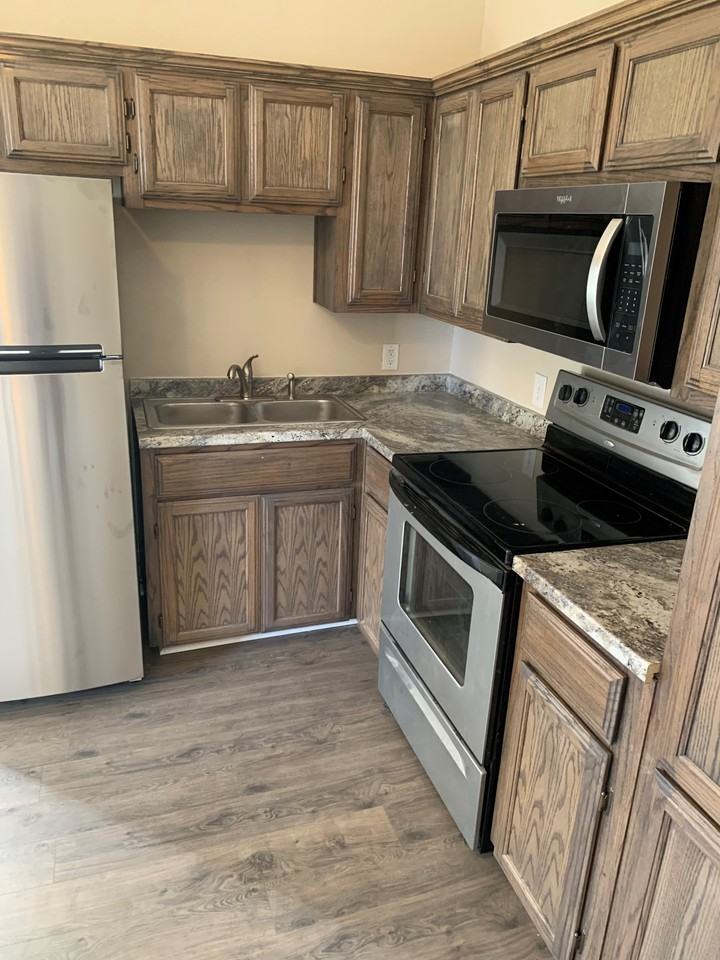 230 W Lee Ave #1 - Photo 7 of 9