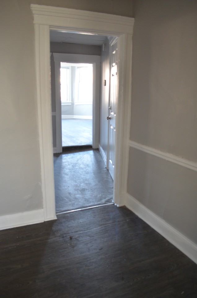 2535 Brookfield Ave - Photo 4 of 24