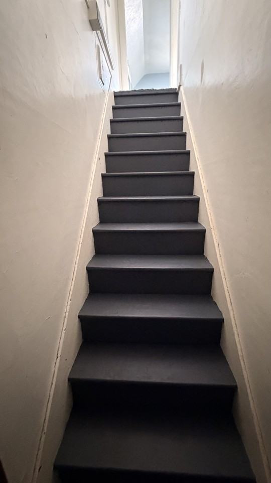 483 W Perry St - Photo 6 of 10