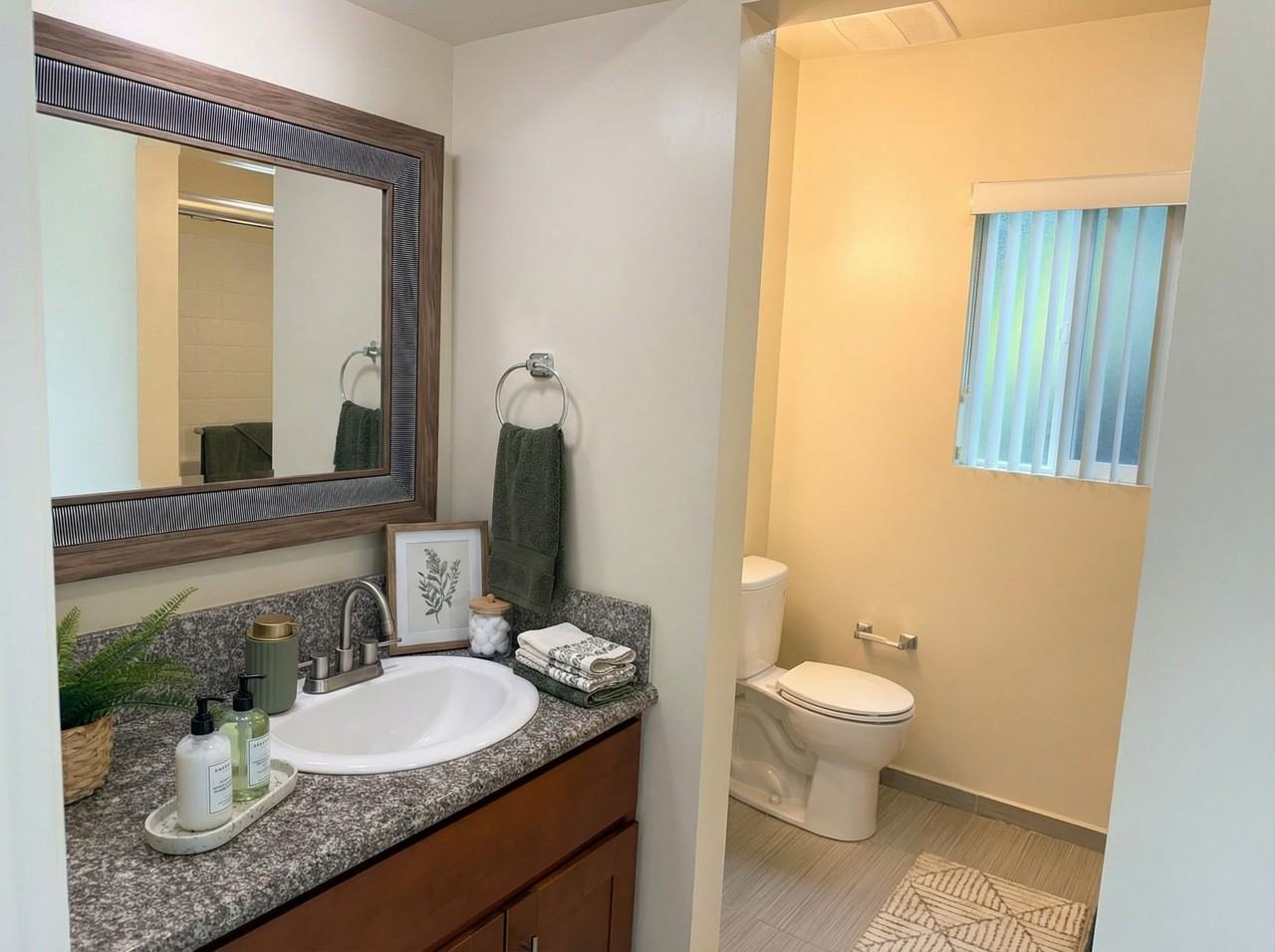 6501 Fulton Ave - Photo 3 of 24