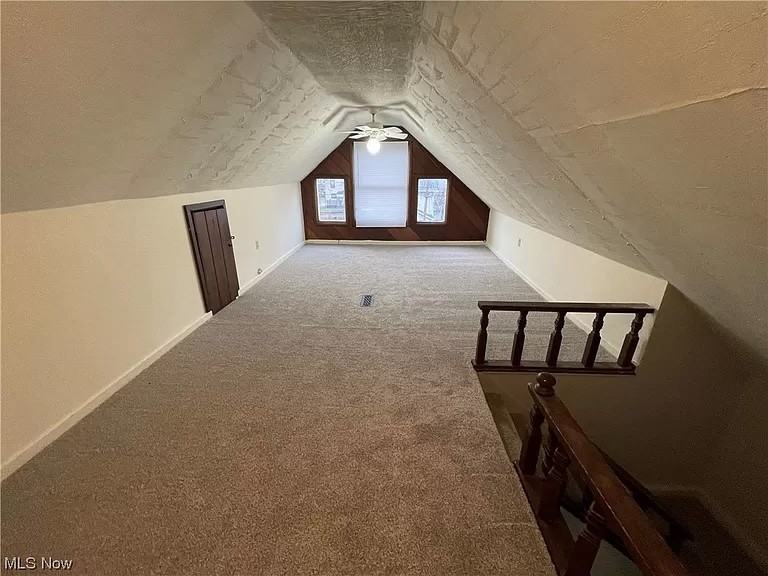 903 Clay St - Photo 6 of 10