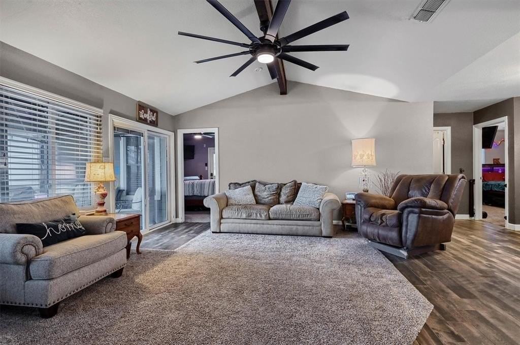 2212 W J Fred Smith Pkwy - Photo 6 of 29