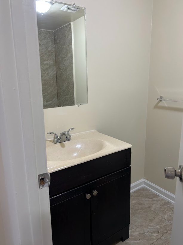 317 E North Ave #4 - Photo 2 of 22