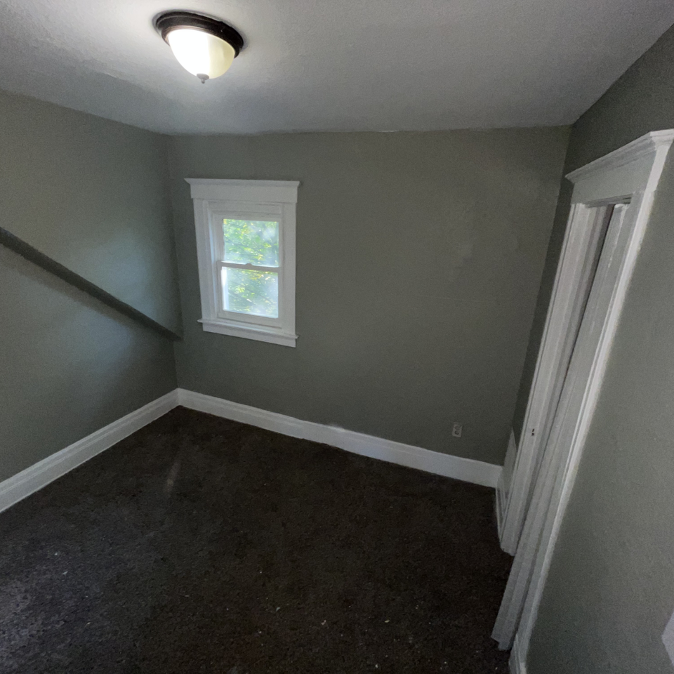 4755 Holcomb St - Photo 2 of 13