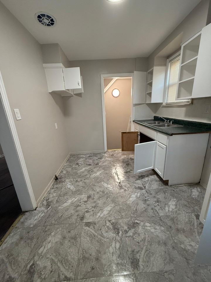 14891 Hartwell St - Photo 7 of 9