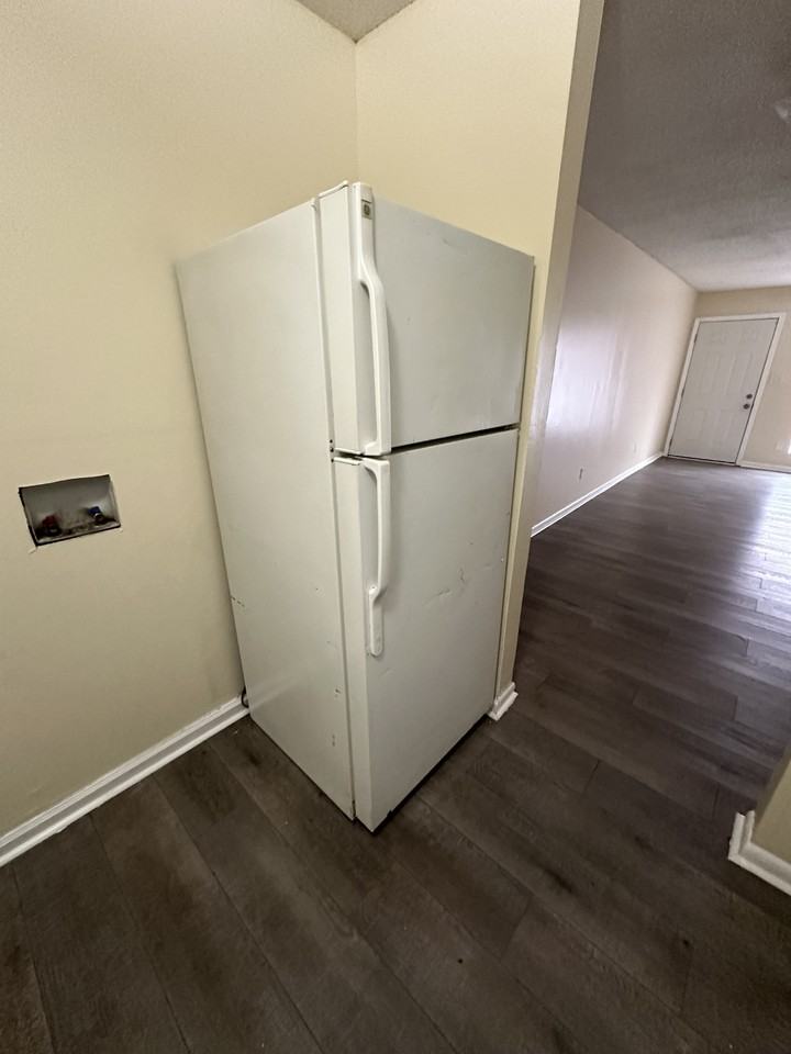 764 81st St S #B - Photo 5 of 15