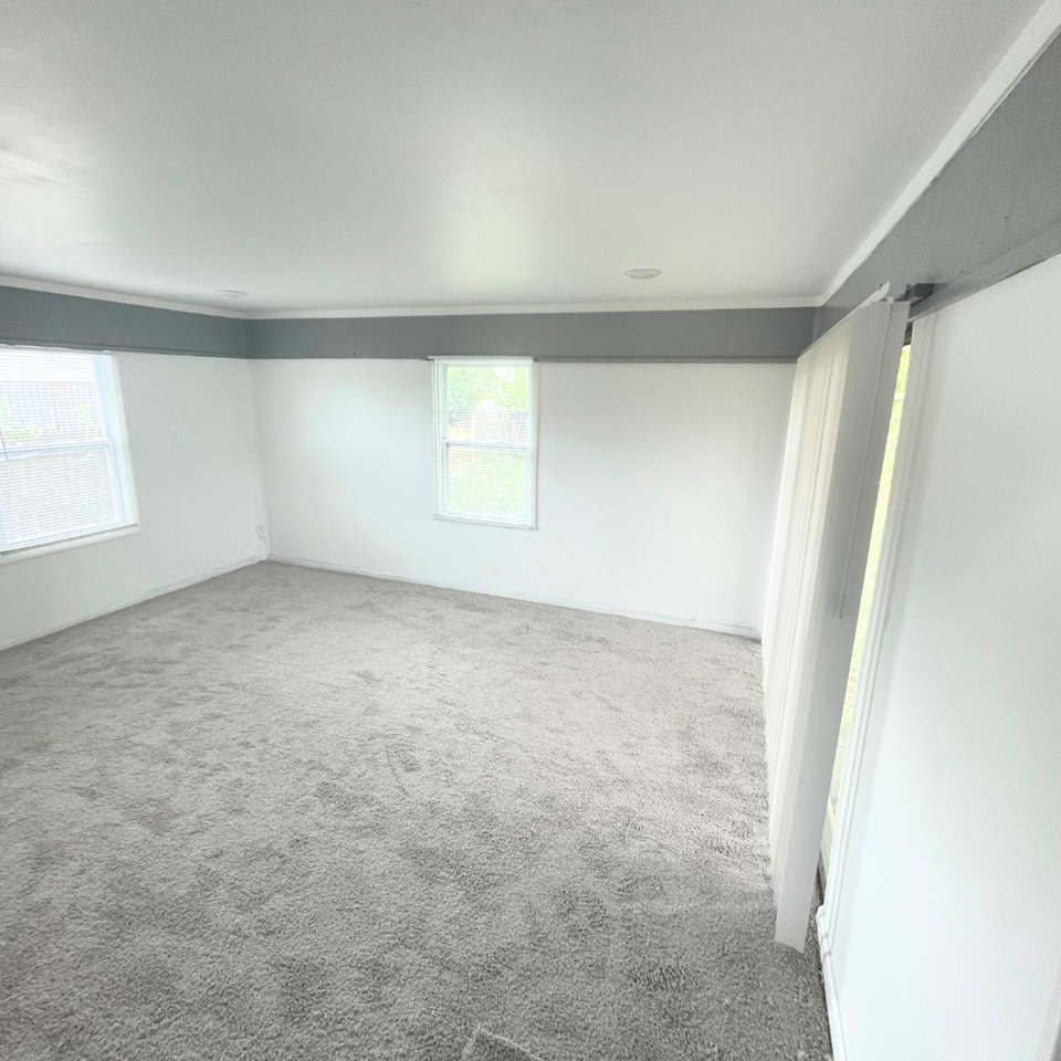 19151 Alcoy St - Photo 6 of 9