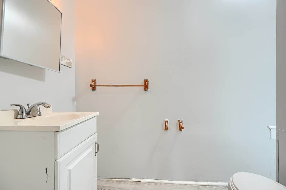 E Hoffman St - Photo 6 of 17