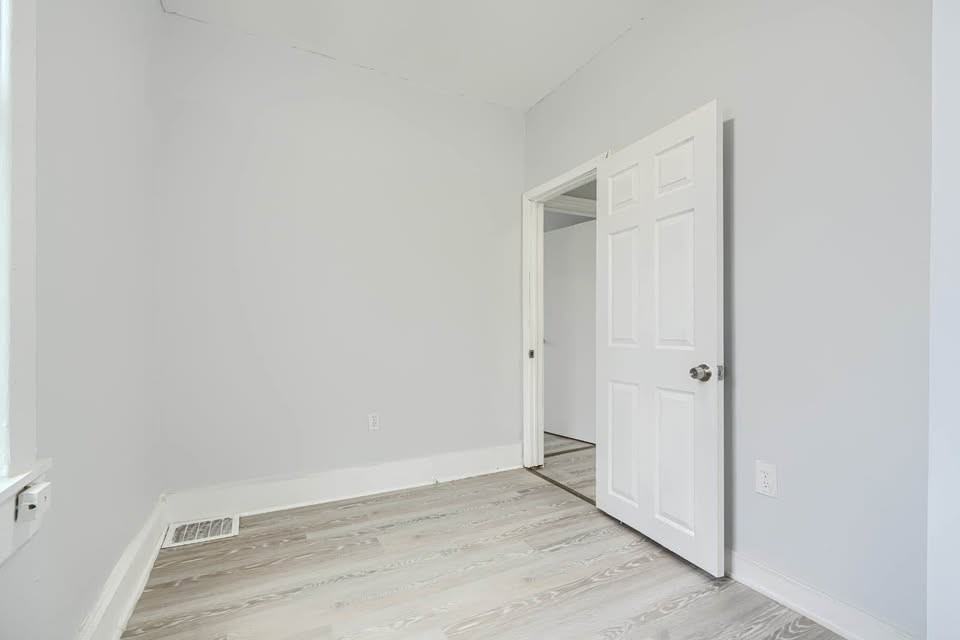 E Hoffman St - Photo 7 of 17