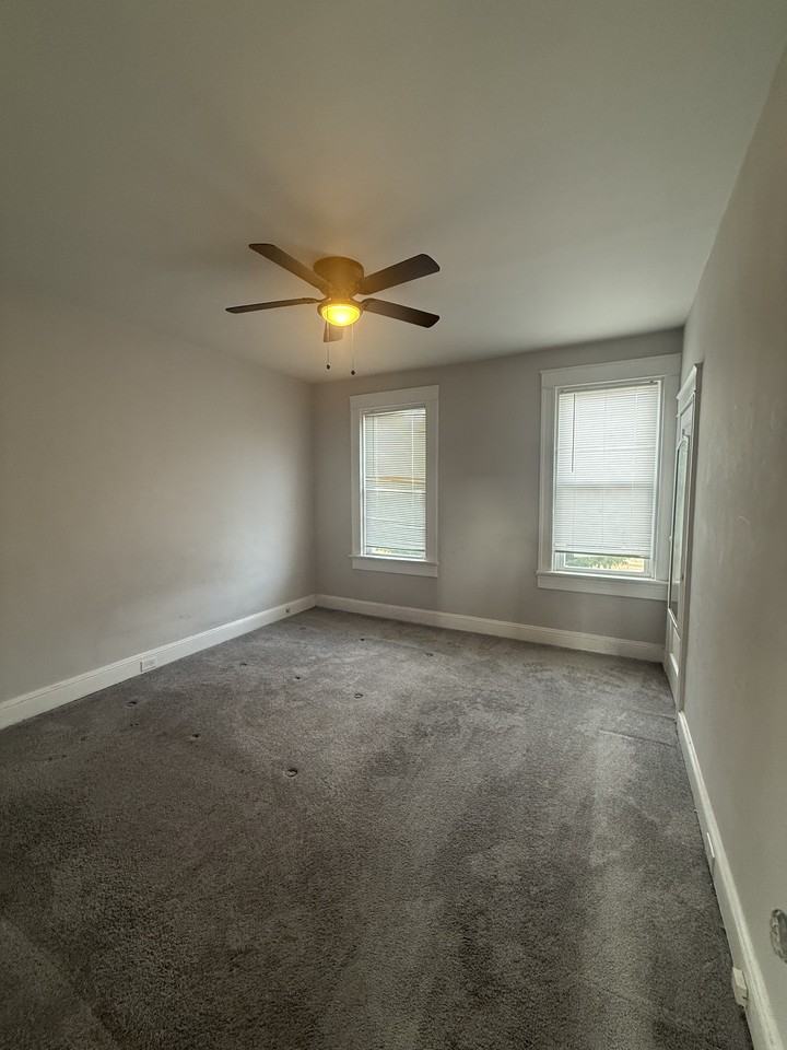 Melville Ave - Photo 4 of 5