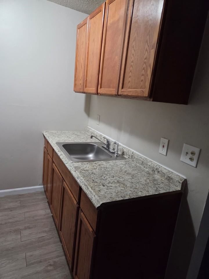 16700 Lahser Rd #18 - Photo 6 of 7