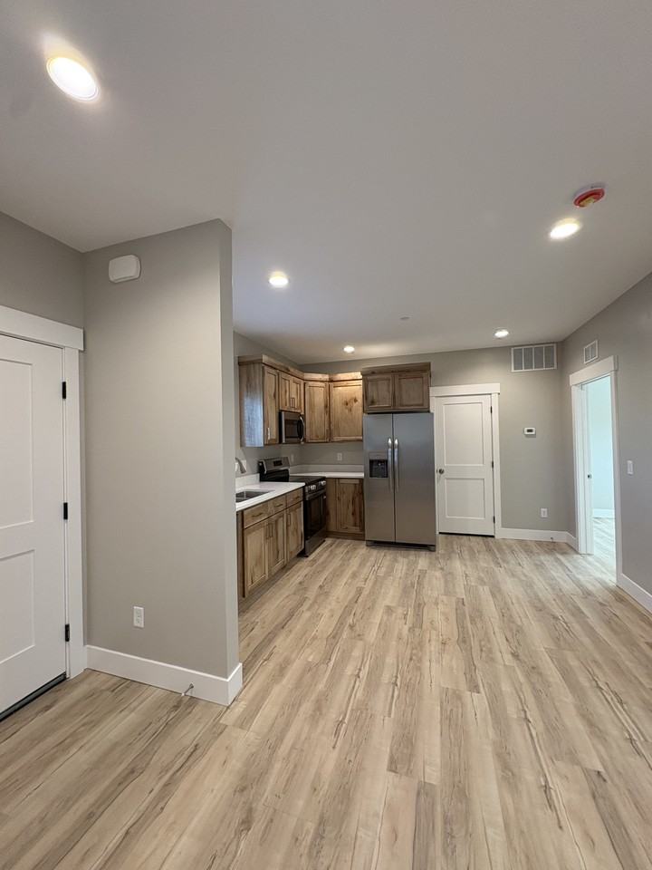 339 Main St - Photo 3 of 12