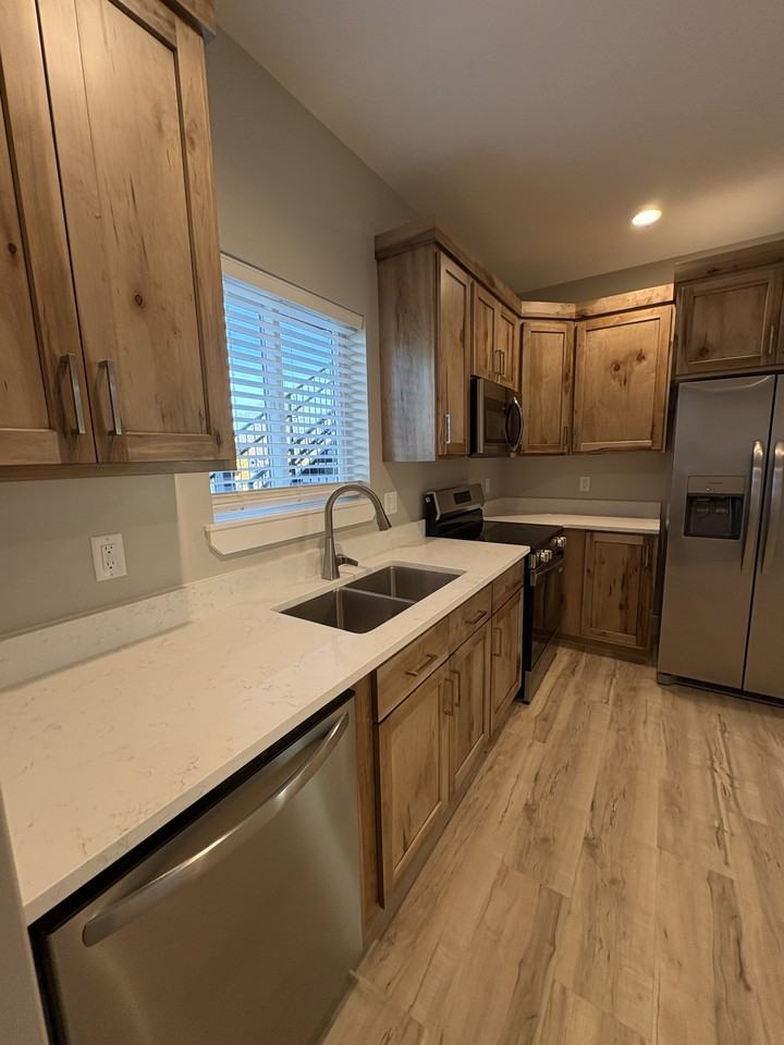 339 Main St - Photo 6 of 10