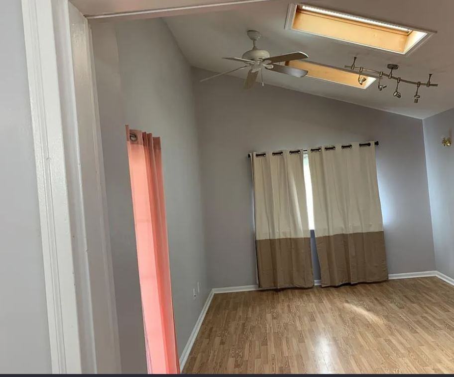 6521 Redgate Cir - Photo 4 of 5