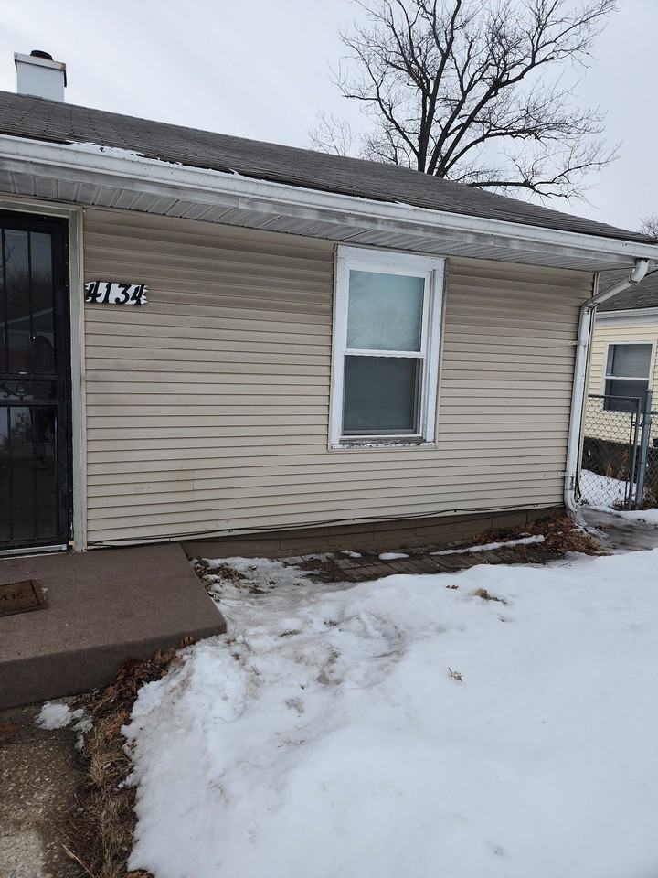 4134 Fillmore St - Photo 2 of 6