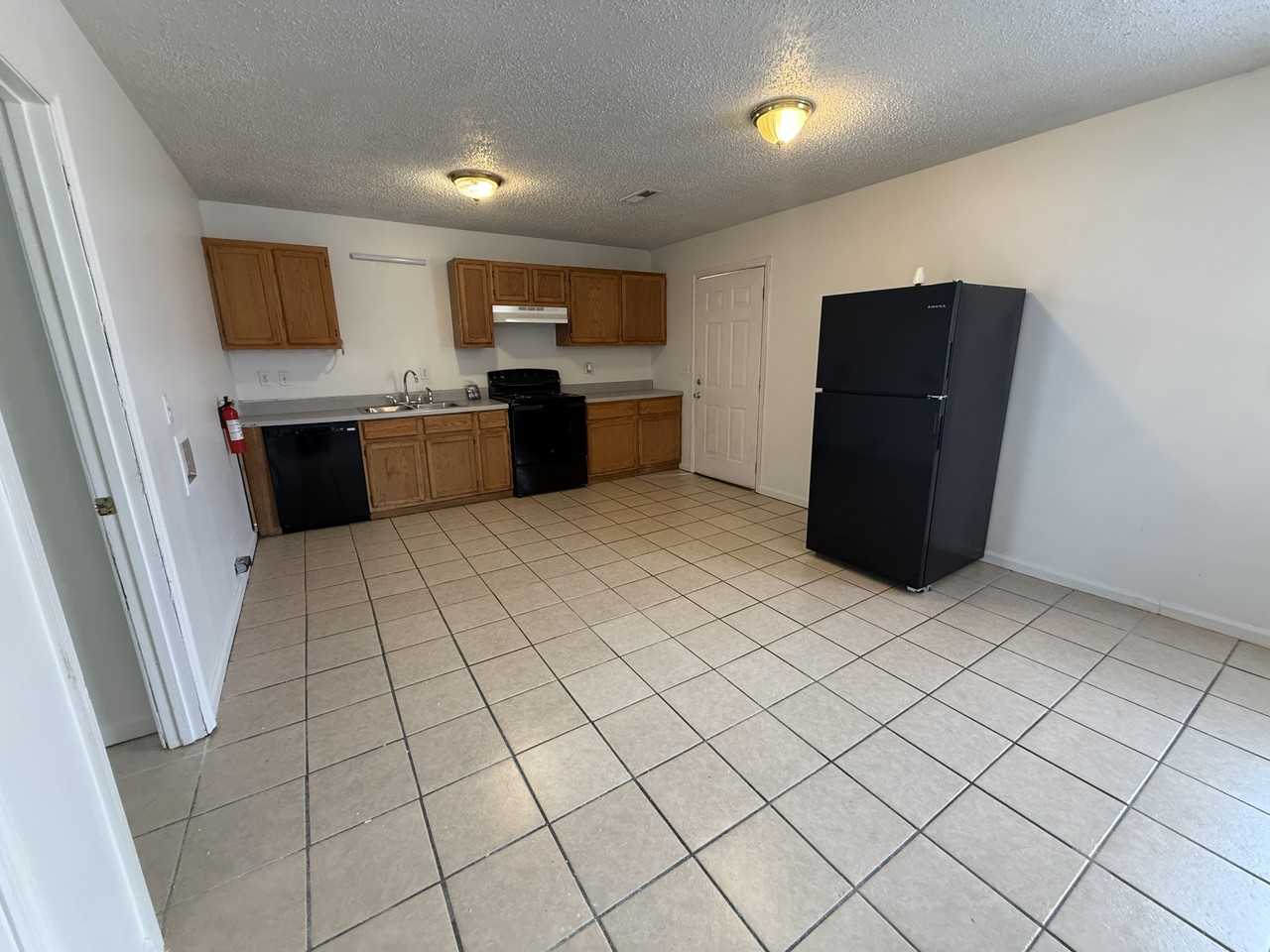 280 Wilson Dr #A - Photo 4 of 16