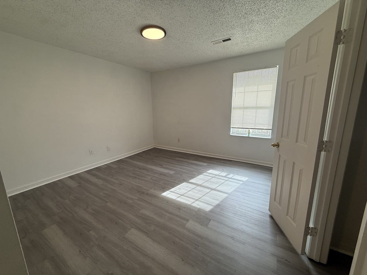 280 Wilson Dr #A - Photo 7 of 16