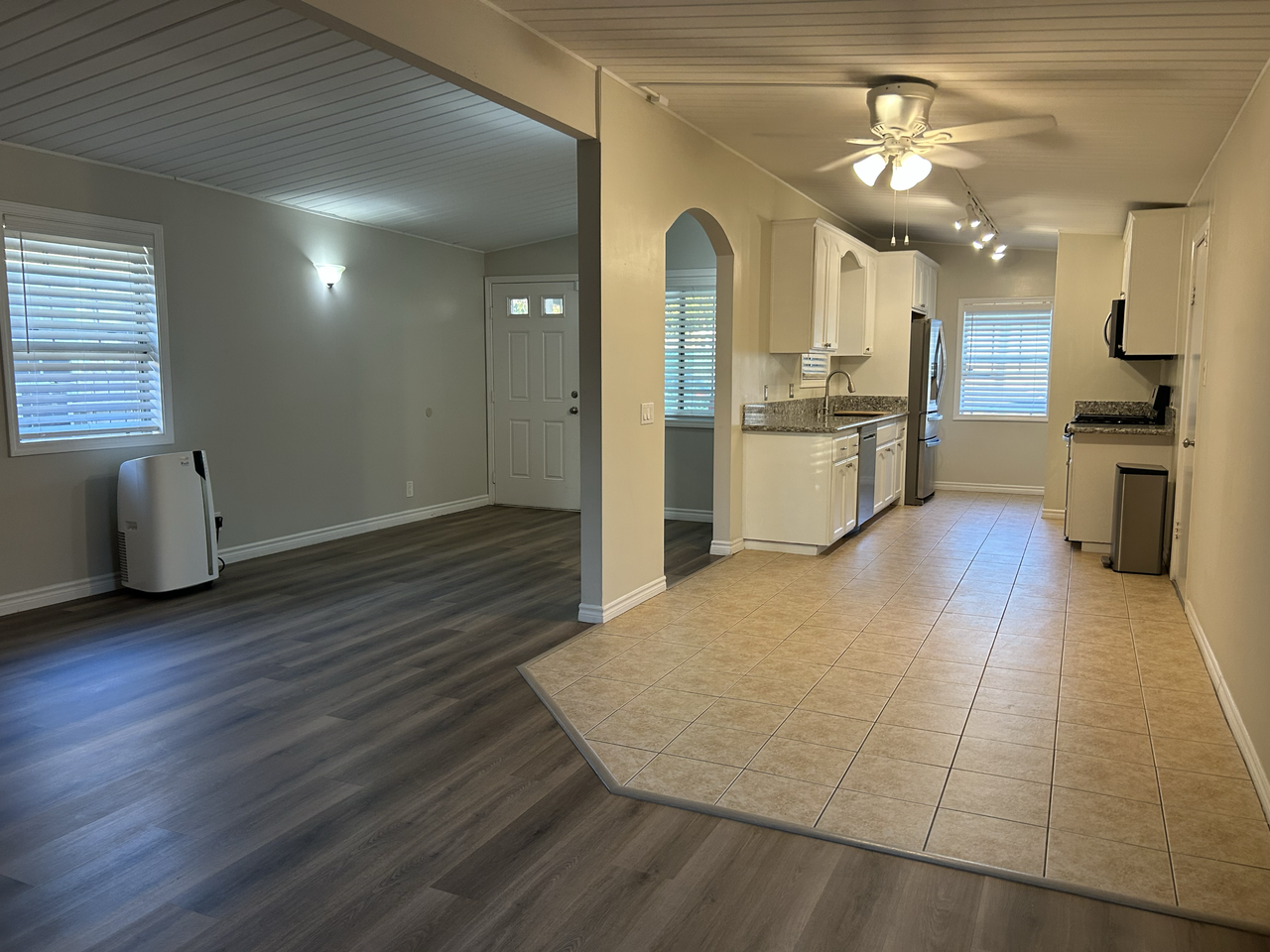 15327 Pimenta Ave - Photo 5 of 18