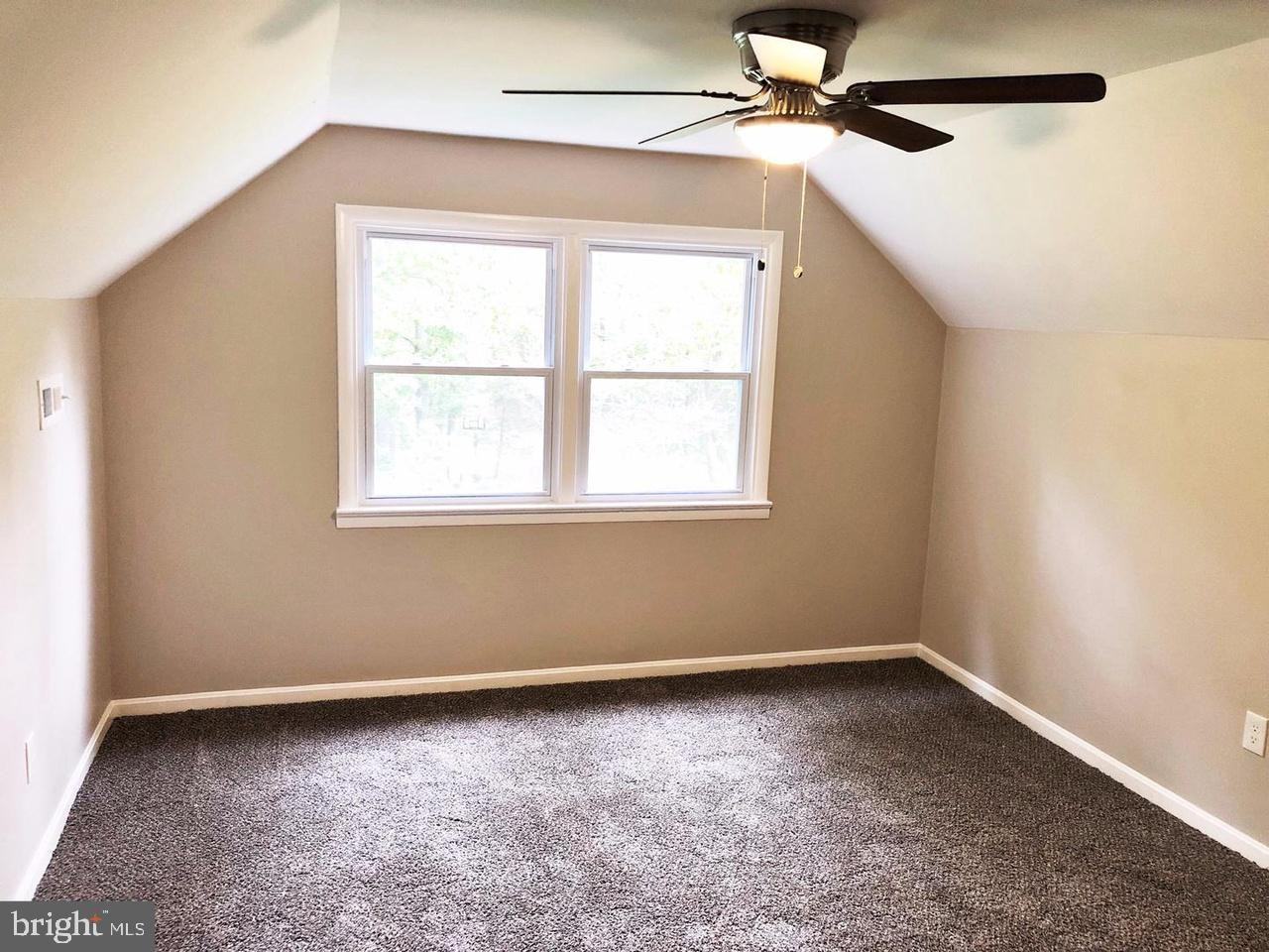 7801 Clendinnen Dr - Photo 3 of 9