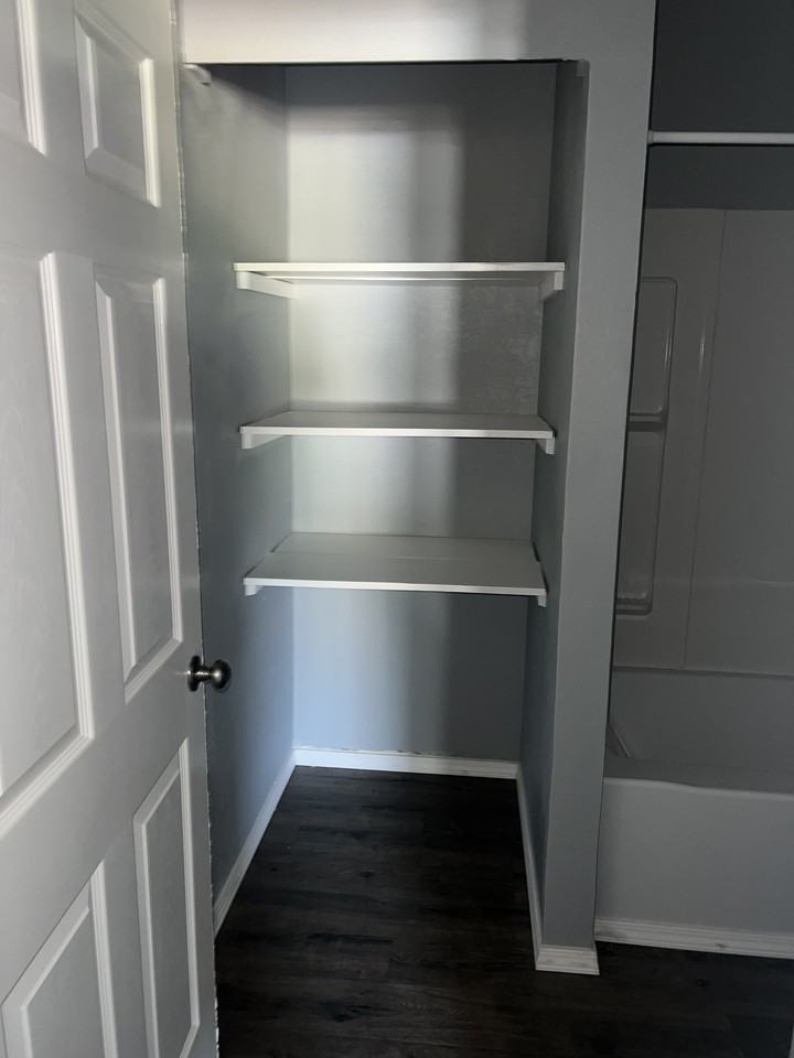 509 E Kenedy Ave #1 - Photo 6 of 9