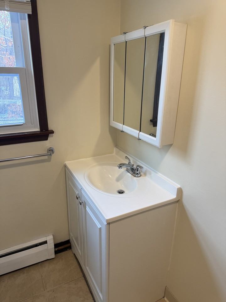 52 Briarwood Dr #52 - Photo 2 of 14