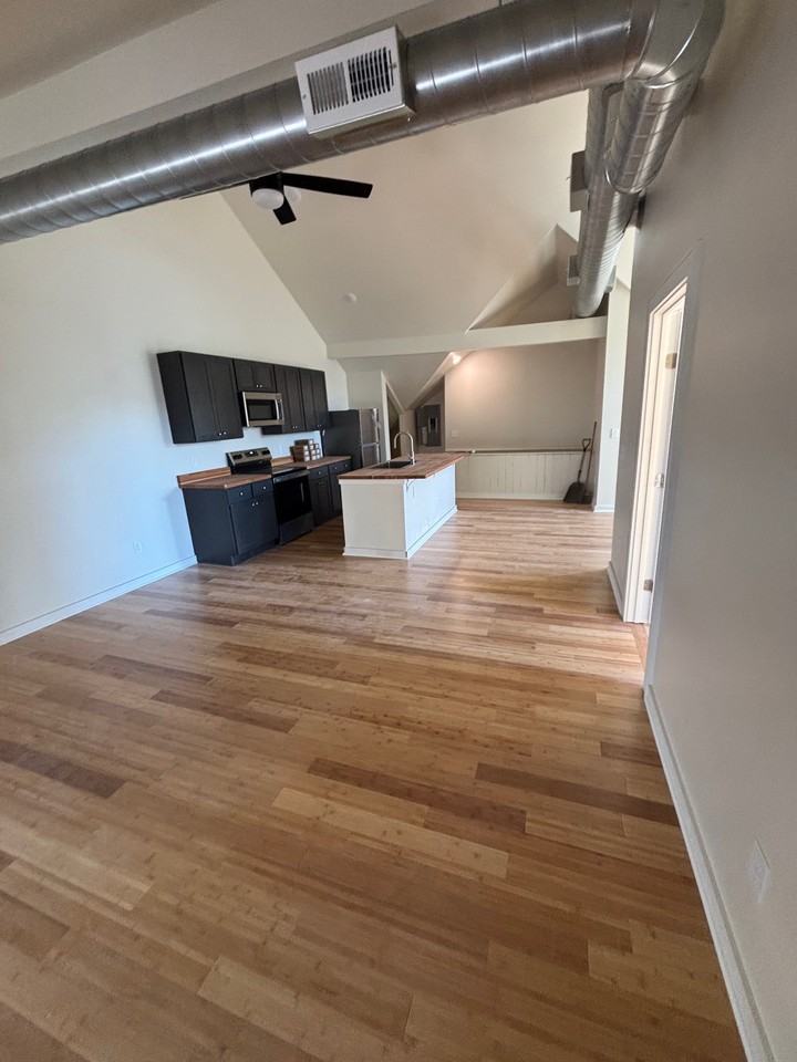 4124 Kirby Ave #4 - Photo 7 of 9