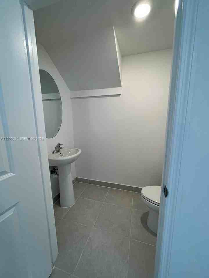 28660 Sw 134th Ct - Photo 3 of 12