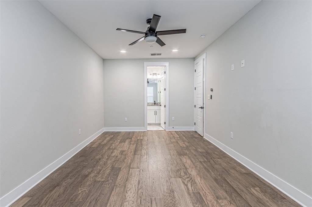 313 N Mill St - Photo 6 of 36