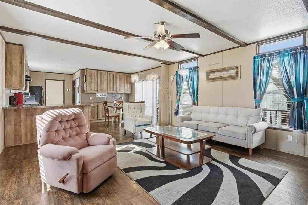 438 Benjamin Ln - Photo 4 of 27