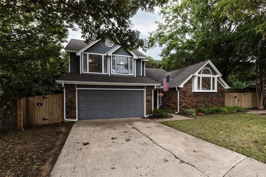 561 Dove Creek Cir - Photo 2 of 33