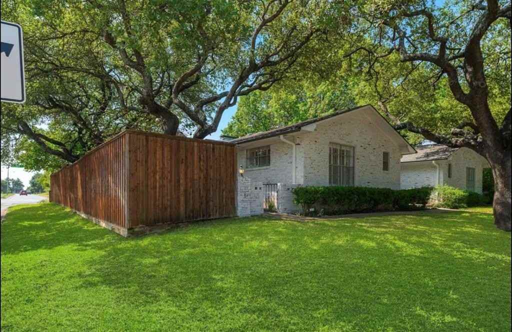 9003 Villa Park Cir - Photo 2 of 25