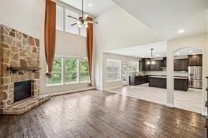 6217 Larkspur Ln - Photo 2 of 40