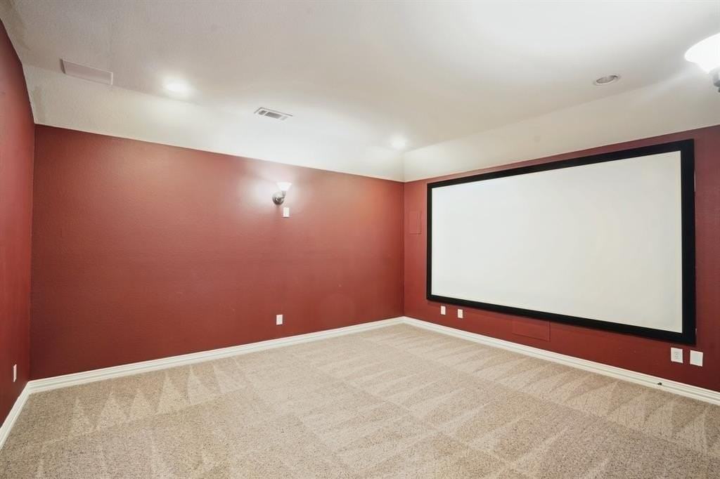 6217 Larkspur Ln - Photo 6 of 40