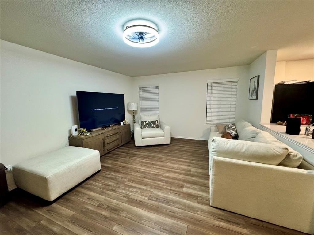 4051 Renee Dr - Photo 7 of 18