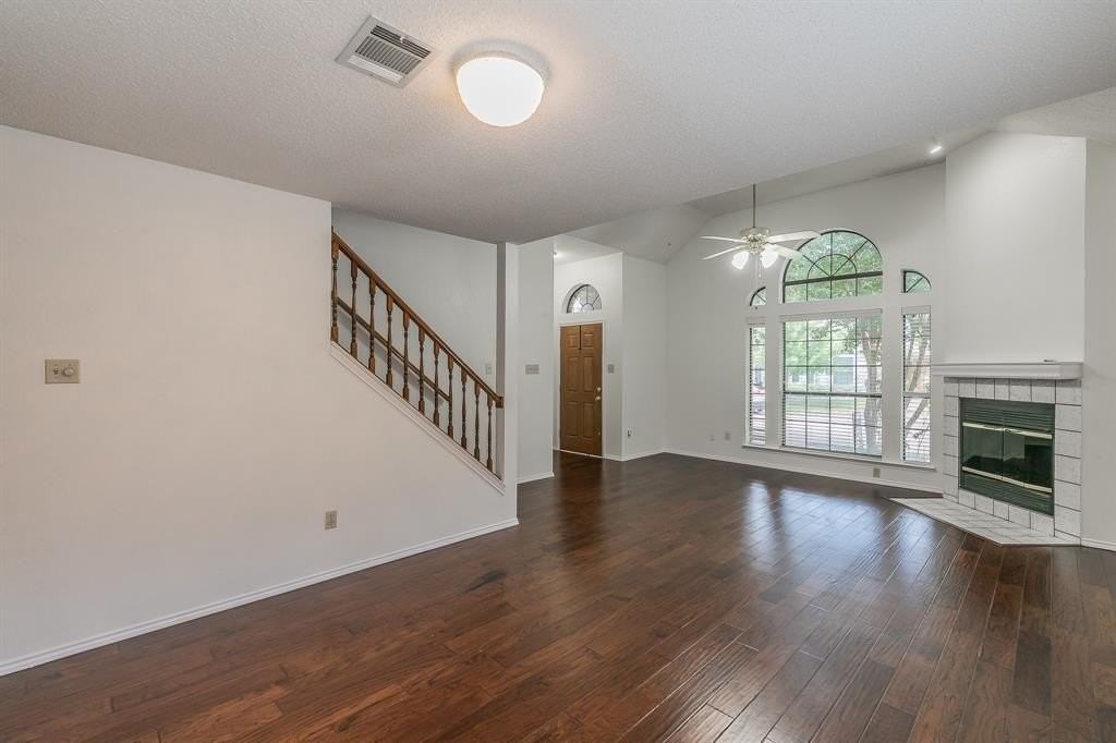 409 Leisure Ln - Photo 7 of 40