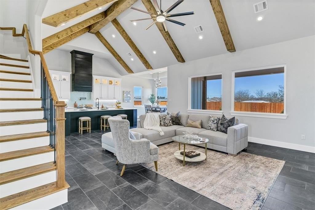 520 Highview Ct - Photo 2 of 21