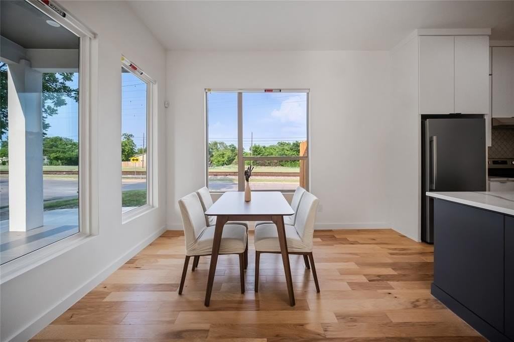 1350 Strickland St - Photo 5 of 25