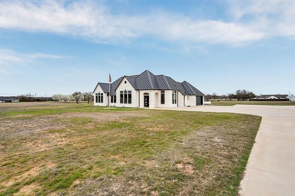 157 Country Place Ln - Photo 2 of 40