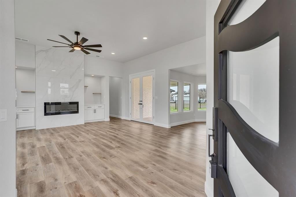 157 Country Place Ln - Photo 4 of 40