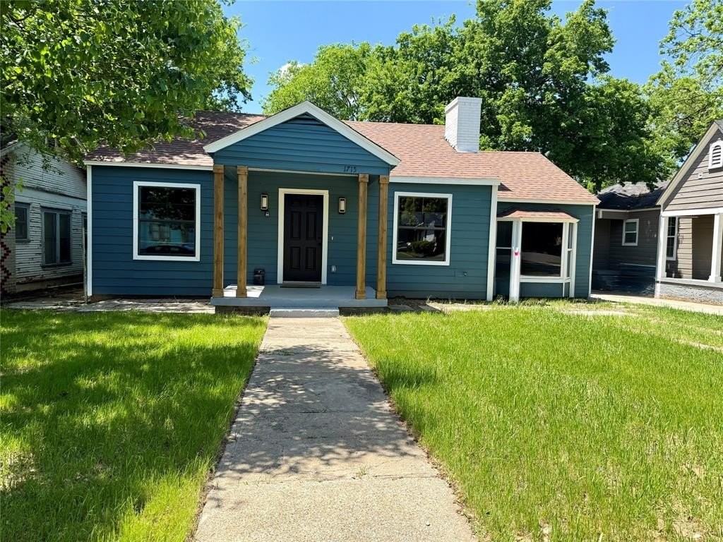 1715 Alaska Ave - Photo 2 of 23