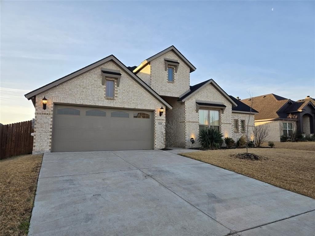 124 Trail Dr - Photo 2 of 28