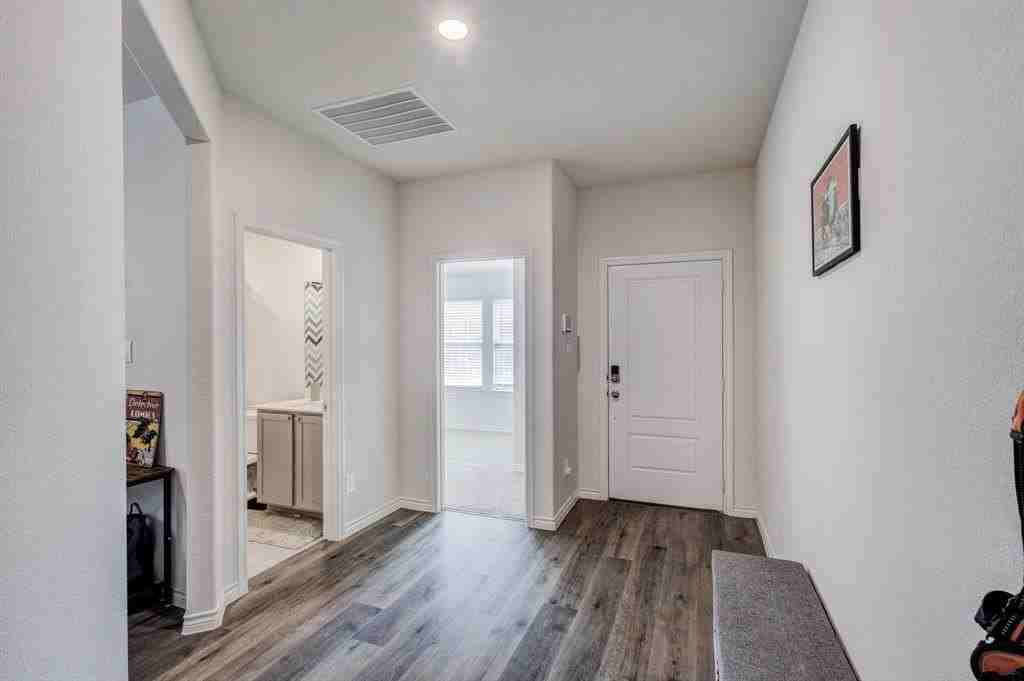 9817 Gooseneck Trl - Photo 5 of 23