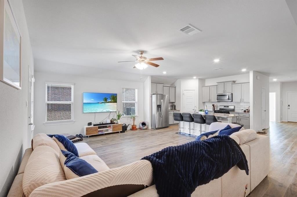 9817 Gooseneck Trl - Photo 6 of 23