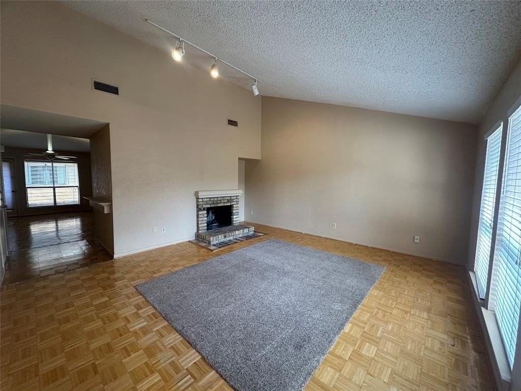 4049 Herschel Ave #A - Photo 5 of 32