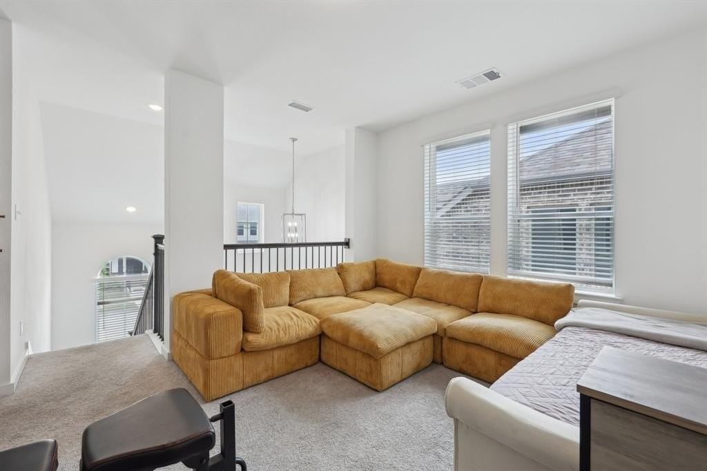 2360 Norma Ln - Photo 7 of 37