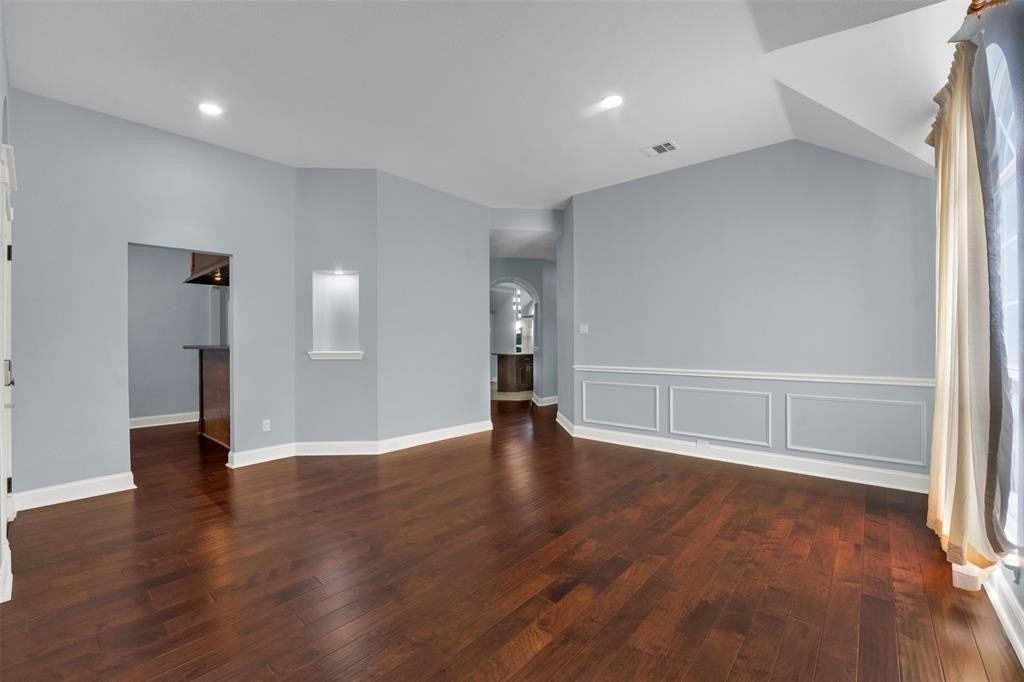 1653 Churchill Ln - Photo 6 of 28