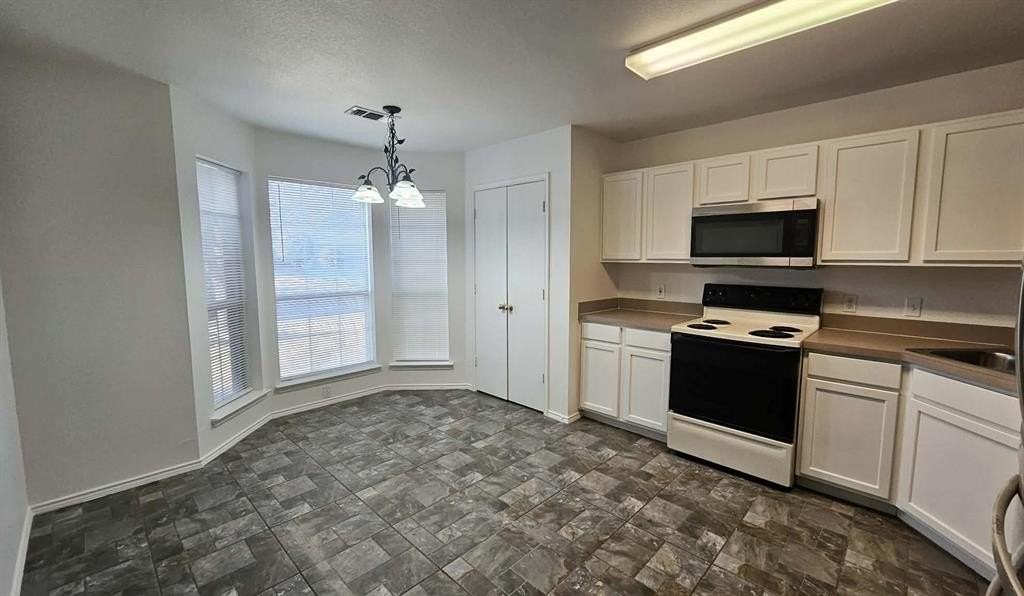 1025 Vaden Ave - Photo 4 of 12