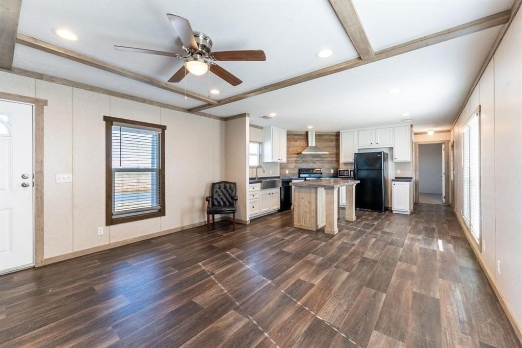 4001 County Road 2626 - Photo 6 of 26