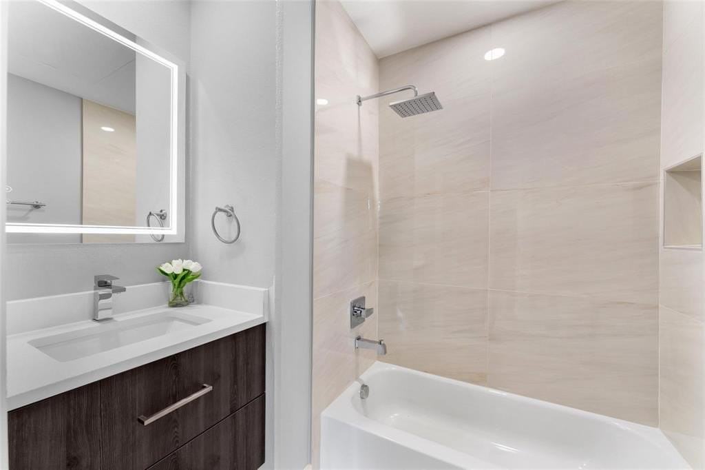 119 Merritt St #403 - Photo 4 of 5